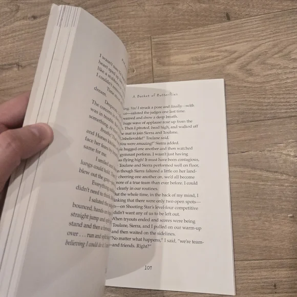 American Girl McKenna 2 Book Set - 1st 2 Books In Series Childrens Books - Picture 11 of 14